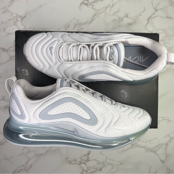 Nike Air Max 720 - Picture 5 of 15
